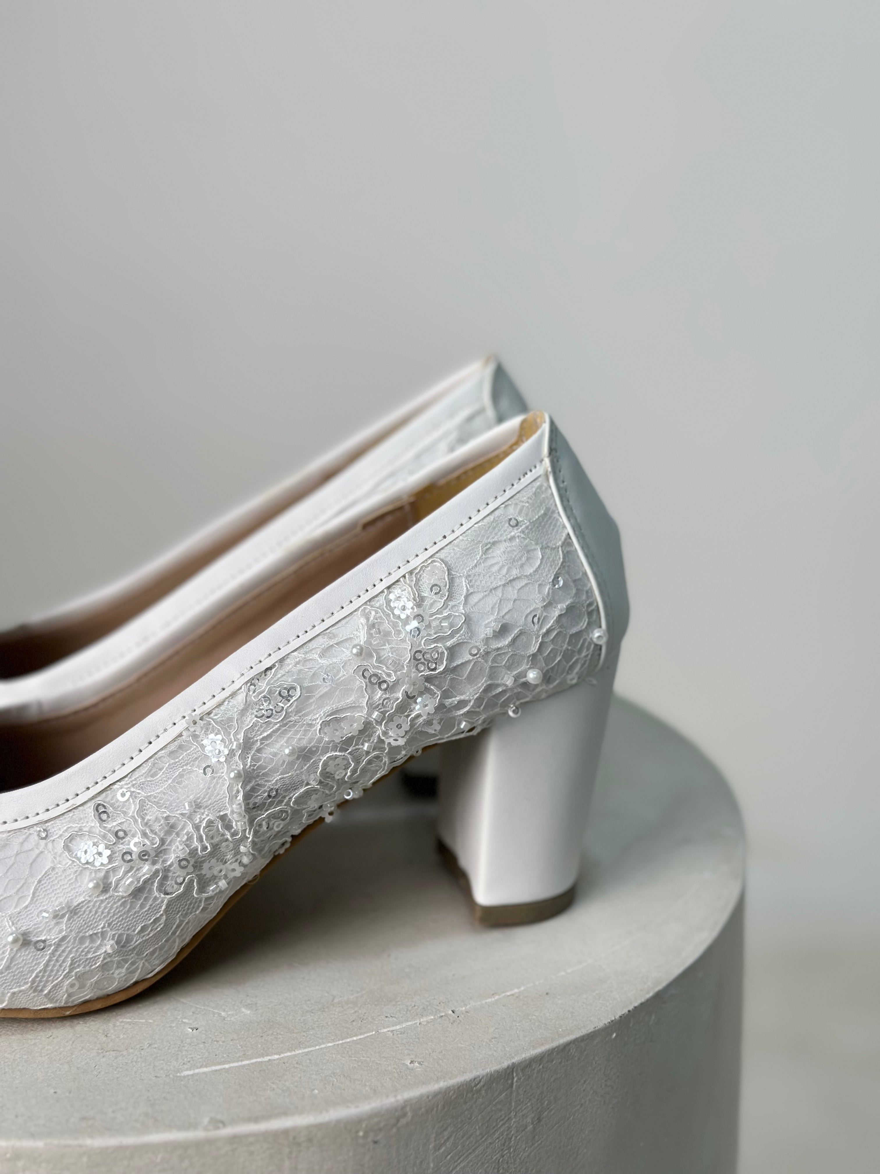 Lace royale